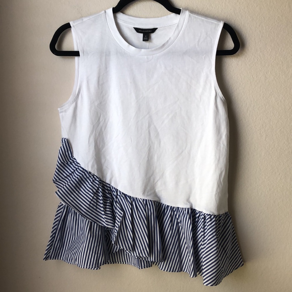 🛍️ Banana Republic Ruffle Top - Picture 2 of 6